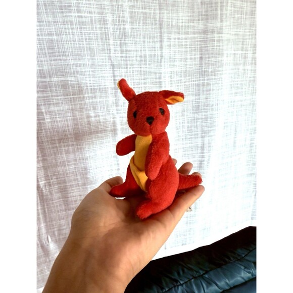 Red Mama & Baby Kangaroo Plushie Set Stuffed Animal From Australia Brand New - Picture 3 of 3